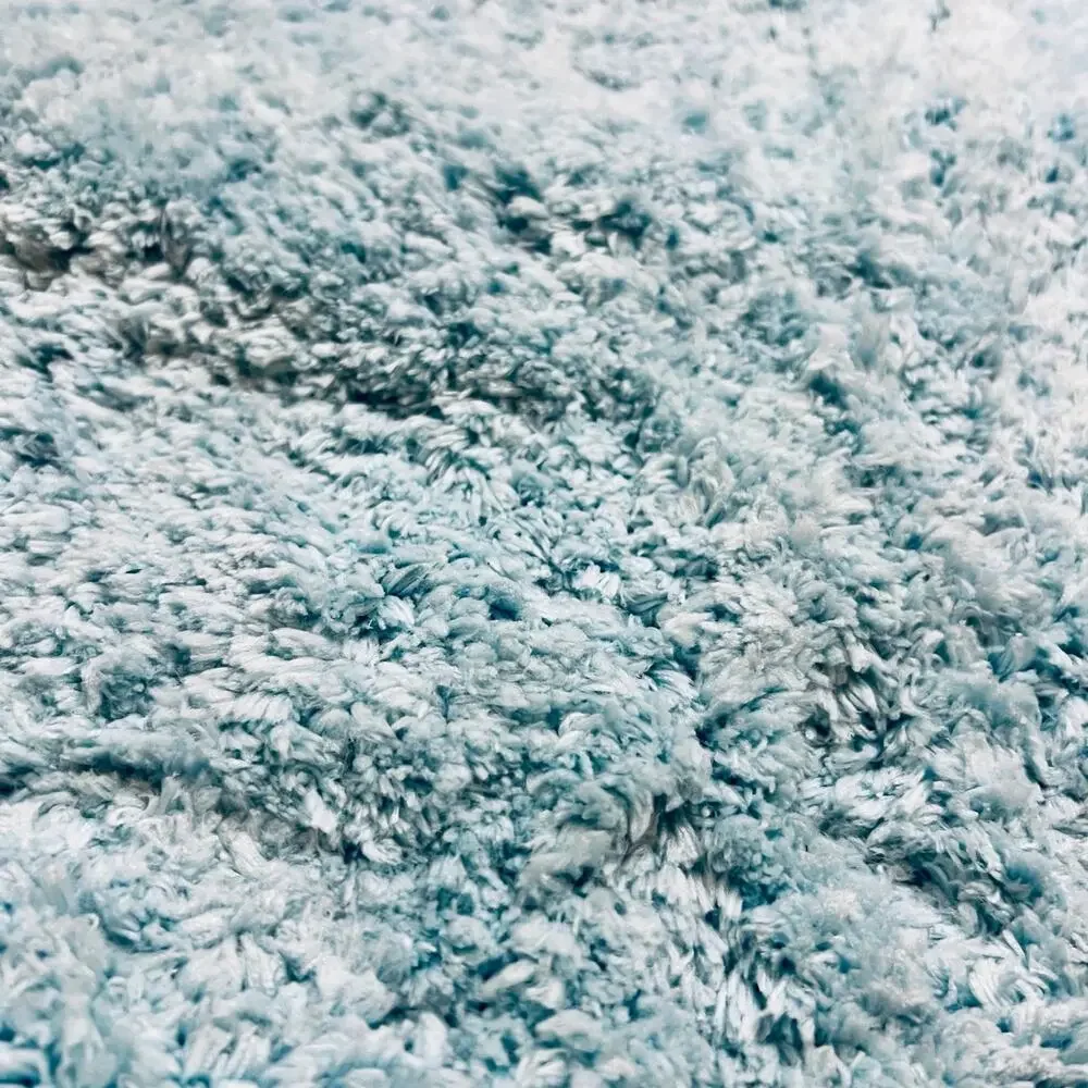 Alayrac baby blue super soft shaggy bathroom mat. 25.5”x18”